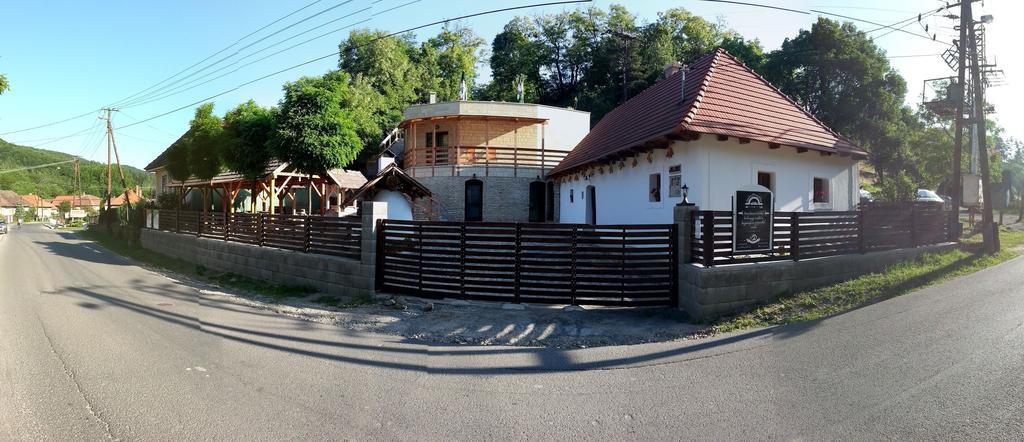 Zempleni Pitvaros Piheno Telkibánya Dış mekan fotoğraf