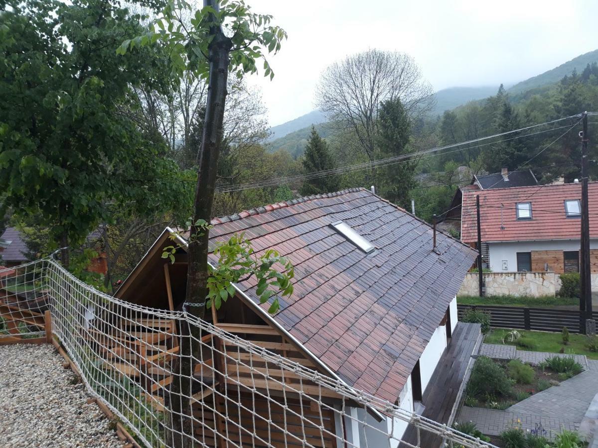 Zempleni Pitvaros Piheno Telkibánya Dış mekan fotoğraf